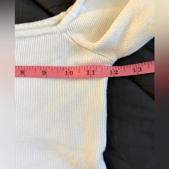 FOREVER 21 Women's White Knit Sweater Long-Sleeve Crop Top. Size: Small. - Picture 5 of 6